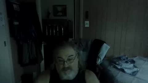 lonely huggy bear online show from July 17, 11:56 am