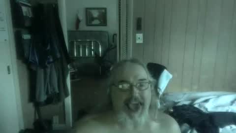 lonely huggy bear online show from June 30, 3:11 pm