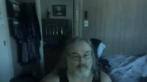 lonely huggy bear online show from July 7, 1:15 pm