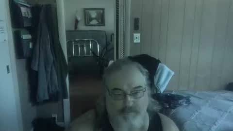 lonely huggy bear online show from July 29, 1:55 pm