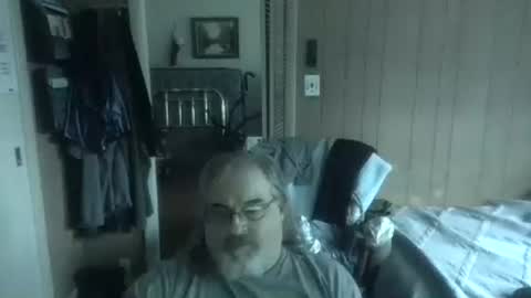 lonely huggy bear online show from July 21, 5:37 pm