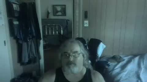 lonely huggy bear online show from July 8, 1:47 pm