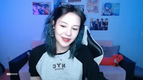 Snapshot of hugomin chatting on February 7, 1:36 am HugoMin online show from February 7, 1:36 am