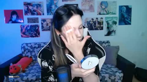 Snapshot of hugomin chatting on October 3, 12:24 pm HugoMin online show from October 3, 12:24 pm