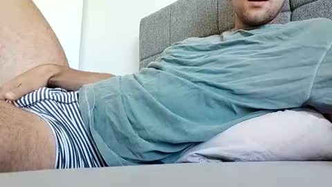 hukssss online show from September 19, 10:52 am