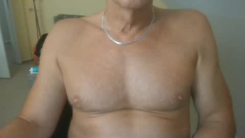 hundeleine online show from July 2, 1:49 pm