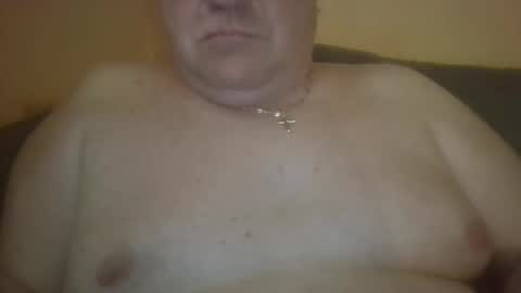 vastagfasz magyar apuci online show from June 1, 7:59 pm