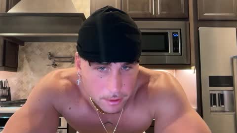 Snapshot of hungkingg22 chatting on September 23, 4:12 pm hungkingg22 online show from September 23, 4:12 pm