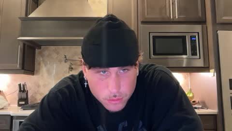 Snapshot of hungkingg22 chatting on October 2, 7:56 pm hungkingg22 online show from October 2, 7:56 pm
