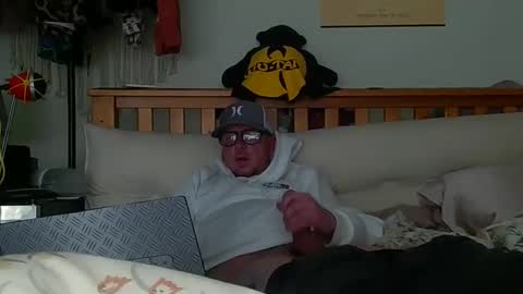 HuingsingleDad79 online show from April 3, 5:20 pm