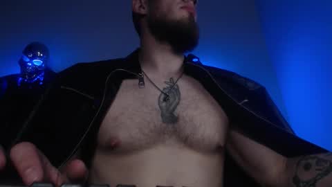 Snapshot of hunkytime chatting on September 29, 4:06 pm I AM NOT A DIRECTOR I AM THE BOSS KINGDADDYSIRSTR8ALPHAMASTER online show from September 29, 4:06 pm