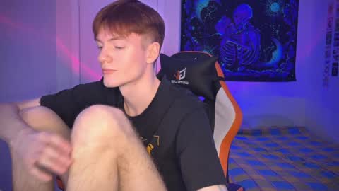 Snapshot of hunterrxxxhunter chatting on February 8, 6:11 pm Hunter online show from February 8, 6:11 pm