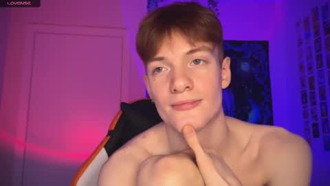 Snapshot of hunterrxxxhunter chatting on February 15, 6:33 pm Hunter online show from February 15, 6:33 pm