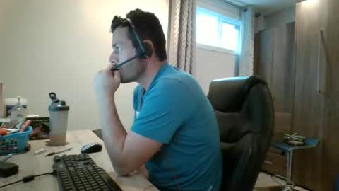 Snapshot of hurley7890 chatting on October 24, 2:40 pm hurley7890 online show from October 24, 2:40 pm