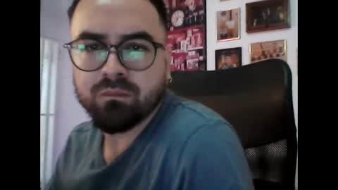 hurtadodirector online show from April 28, 1:14 am