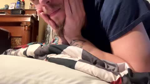 husbandandwife2011 online show from February 11, 5:40 pm