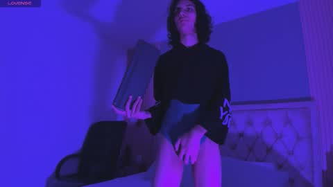 hxxyro online show from March 2, 7:20 pm