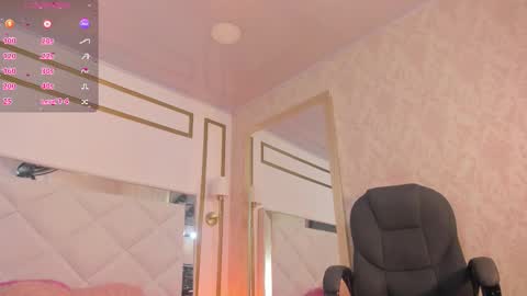 Kristi online show from November 11, 9:28 pm