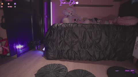       online show from November 15, 11:06 pm