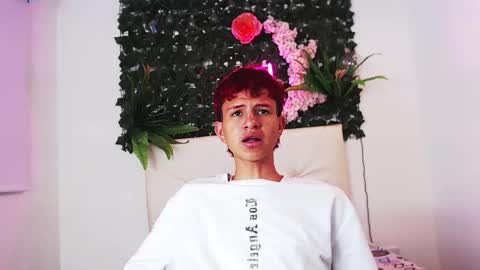 iam_lukas__ online show from October 19, 12:48 am