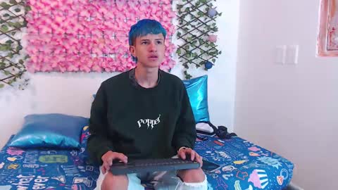 iam_lukas__ online show from September 10, 3:18 am