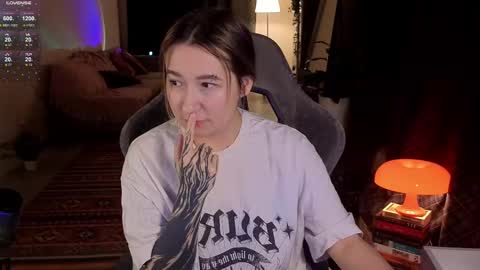 Meg  online show from February 23, 6:01 pm