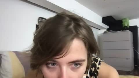 Poppy online show from June 28, 3:52 pm