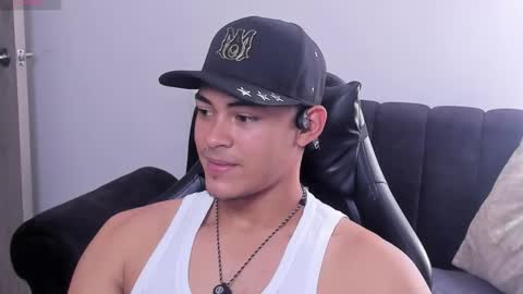 Dylan  independent model  online show from March 22, 3:05 pm