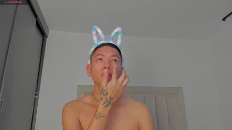 Juliiiiian online show from February 7, 11:35 am