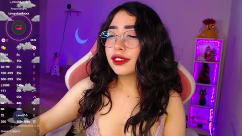 Veronica  NDEPENT MODEL online show from December 11, 3:24 am