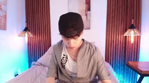 Ian  online show from June 25, 12:32 pm
