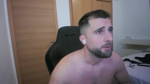 Snapshot of iberian_macho chatting on October 27, 1:55 pm iberian_macho online show from October 27, 1:55 pm