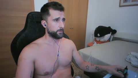 Snapshot of iberian_macho chatting on October 9, 7:30 pm iberian_macho online show from October 9, 7:30 pm