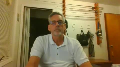 icanhelpu43 online show from January 15, 5:19 am