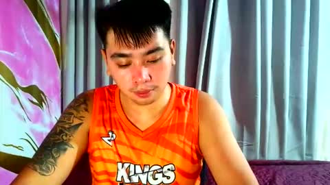 iconic_vince online show from October 24, 12:17 pm