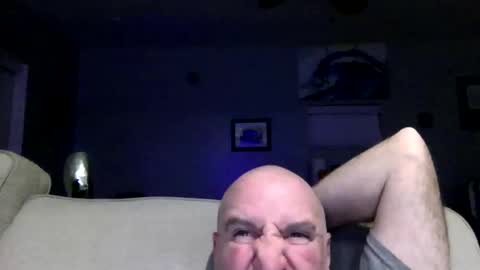 icumming online show from November 30, 4:41 am