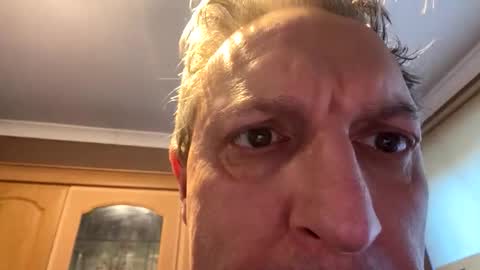 icums4u online show from February 14, 8:06 am