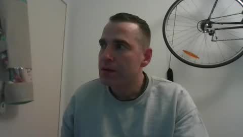 idontknowwhy1 online show from January 31, 1:01 am