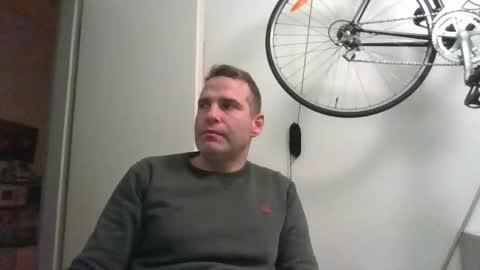 idontknowwhy1 online show from January 4, 7:13 pm