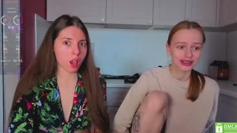 Julia and Mira online show from May 7, 9:16 am