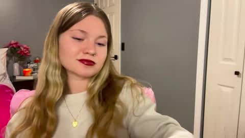 cassie online show from November 17, 4:15 am