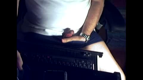 ikissuuuu online show from January 18, 2:59 pm