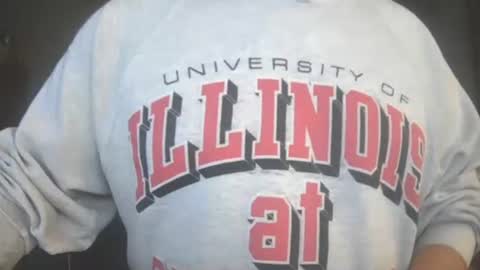 Snapshot of il_undercover chatting on October 21, 11:59 am il_undercover online show from October 21, 11:59 am