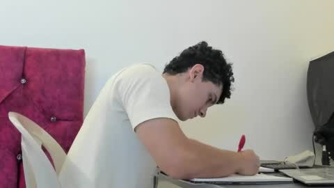 ilia673059 online show from April 14, 10:46 pm