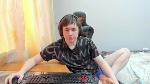 iliaskris online show from April 6, 4:46 am