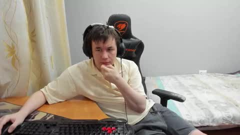 iliaskris online show from February 10, 2:36 am