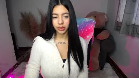 Alyn online show from October 14, 5:38 pm