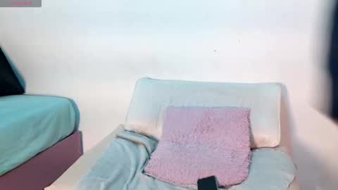 aurora online show from February 15, 9:13 pm