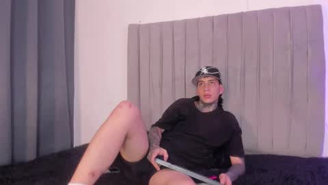 im_dante_ online show from February 27, 5:11 am