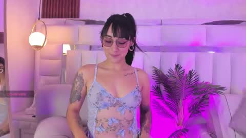 Kazumi online show from November 18, 1:03 pm